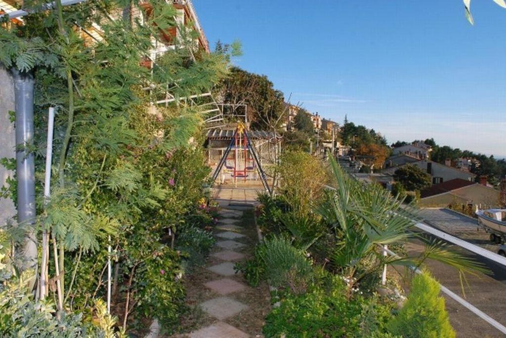 Apartments And Rooms With Parking Space Rabac, Labin - 12368 Ngoại thất bức ảnh
