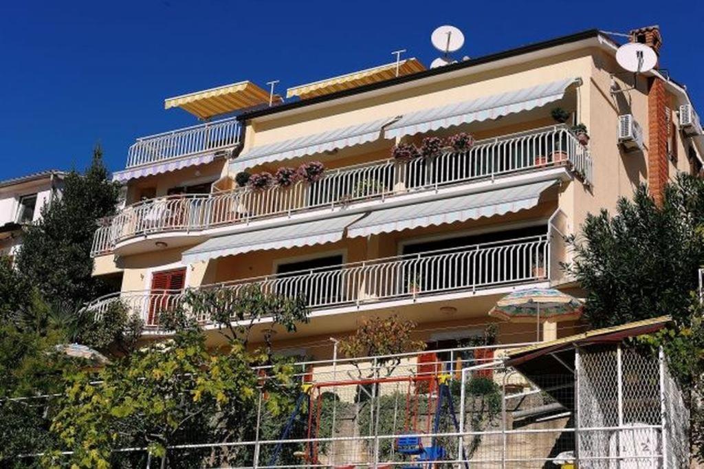 Apartments And Rooms With Parking Space Rabac, Labin - 12368 Ngoại thất bức ảnh